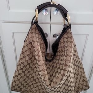 Gucci horsebit hobo large, in good condition. Please see pictures, horse bit